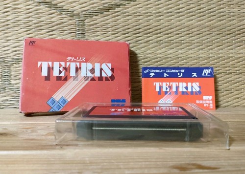 Tetris con scatola manuale